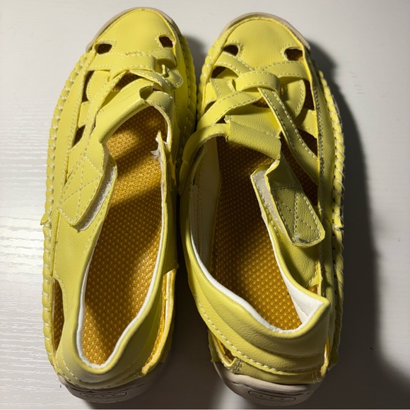Women’s Yellow Fisherman Sandals Closed Toe Comfort Shoes Size 7 New - Picture 6 of 7